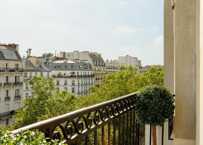 Leon Апартаменты *